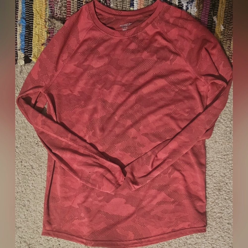 Boy's maroon Old Navy Go-Dry shirt XL (14-16)